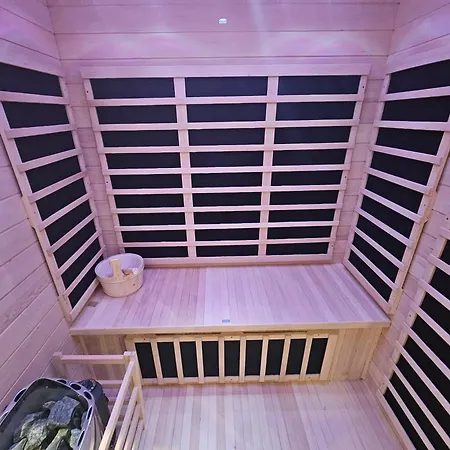 Virivka A Sauna Na Pokoji,nebo Na Vlastni Terase - Farma U Pribrami Příbram