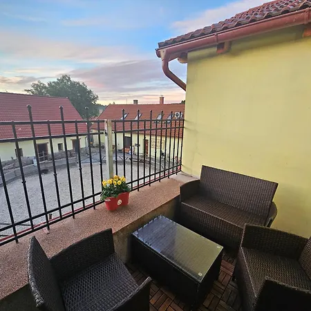 Virivka A Sauna Na Pokoji,nebo Na Vlastni Terase - Farma U Pribrami Appartamento